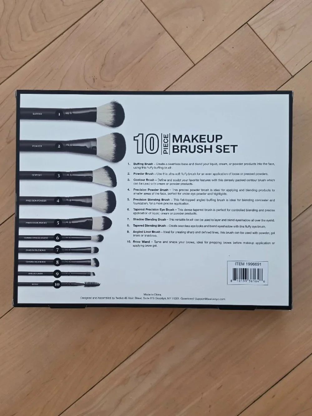 10-Piece Women's Makeup Brush Set - Black Handles with White-Tipped Bristles